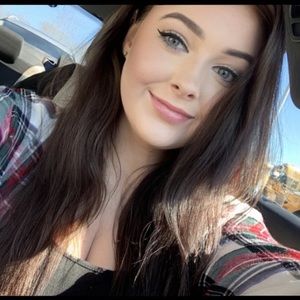 Meet your Posher, Brittaney